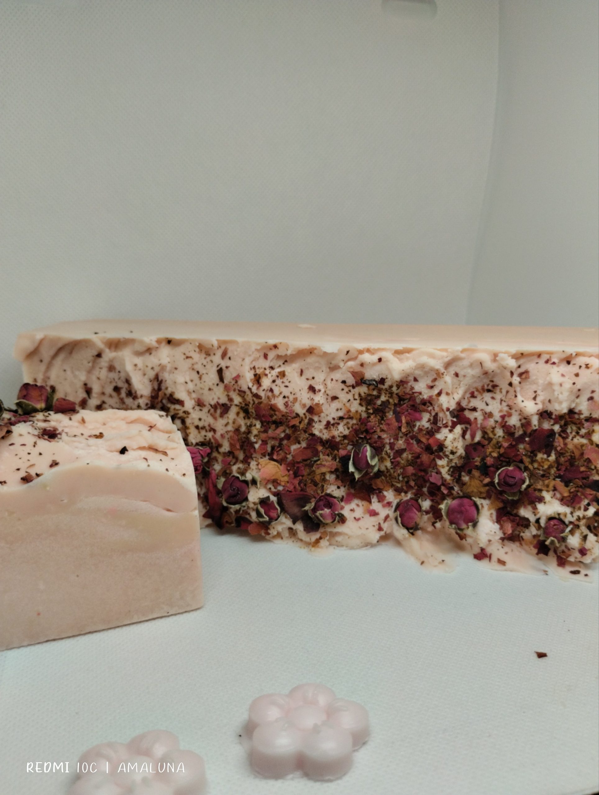 Jabón Facial para Manchas. Vino, Rosa mosqueta y Rosas